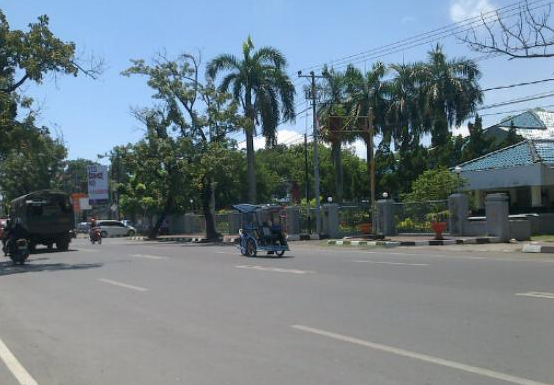 Jl Dr Sam Ratulangi